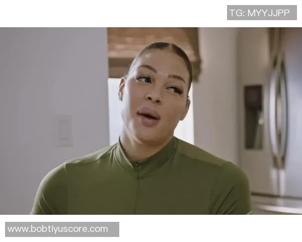 人各有志坎贝奇鼓励女球员兼职擦边博主赚取额外收入与奢侈品分享 人各有志坎贝奇鼓励女球员兼职擦边博主赚取额外收入与奢侈品分享