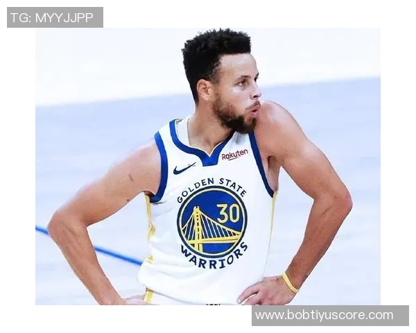 库里反思关键时刻表现呼吁球队在压力下展现更强实力 库里反思关键时刻表现呼吁球队在压力下展现更强实力