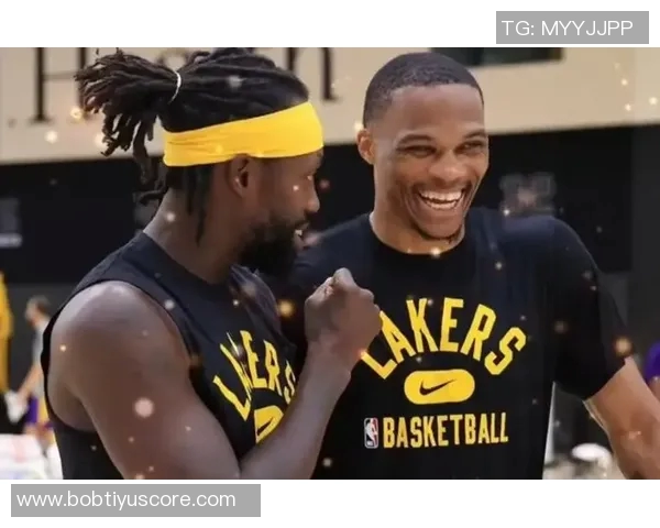 贝弗利认为快船应保留鲍威尔和米尔斯比尔更适合替补角色 贝弗利认为快船应保留鲍威尔和米尔斯比尔更适合替补角色