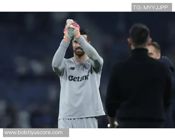 35岁科斯塔因拖欠抚养费被拘半年未踢球与悉尼FC解约重返赛场成疑