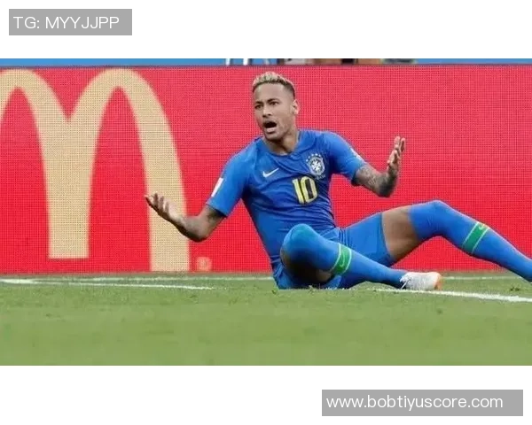 内马尔圣诞生活揭秘：从足球场到病床赌场再到家庭育儿的多重角色